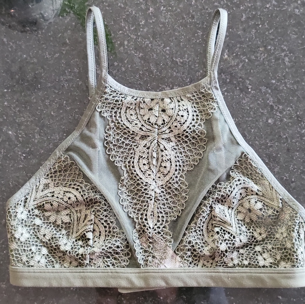 Victoria's Secret Green Floral Lace Bralette Small
